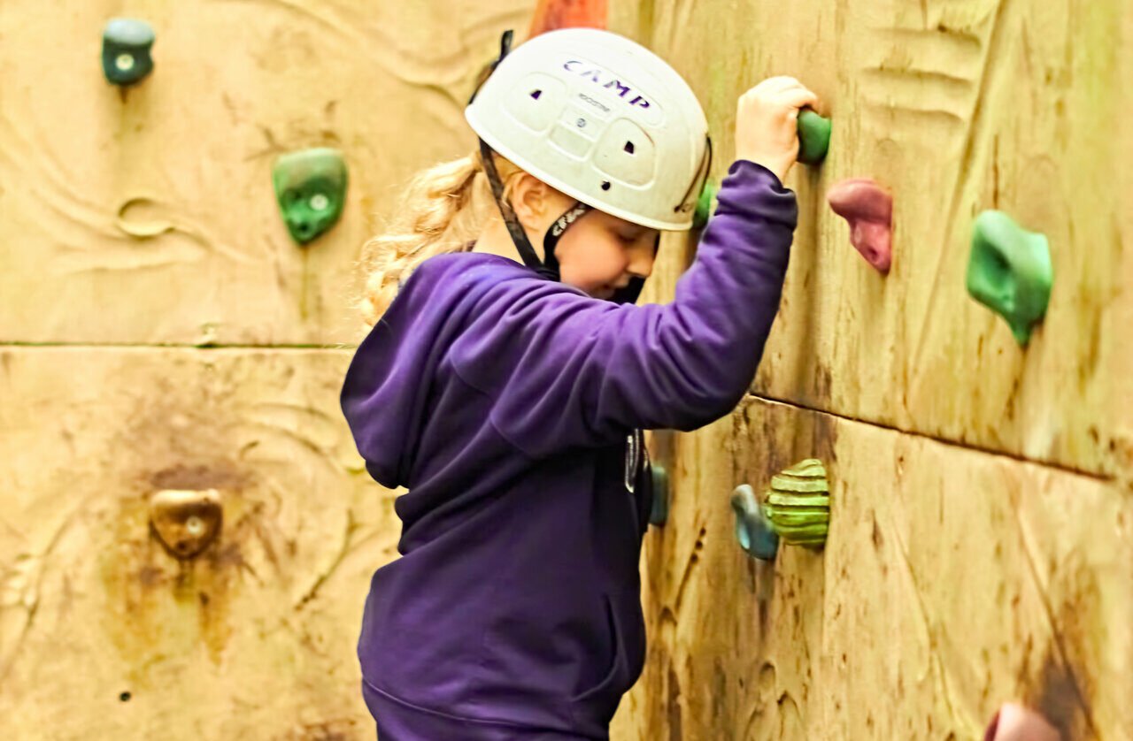 Traverse Wall 